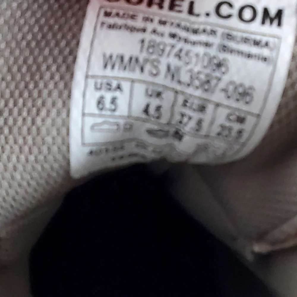 Sorel Women's Taupe and Khaki Winter Boots
